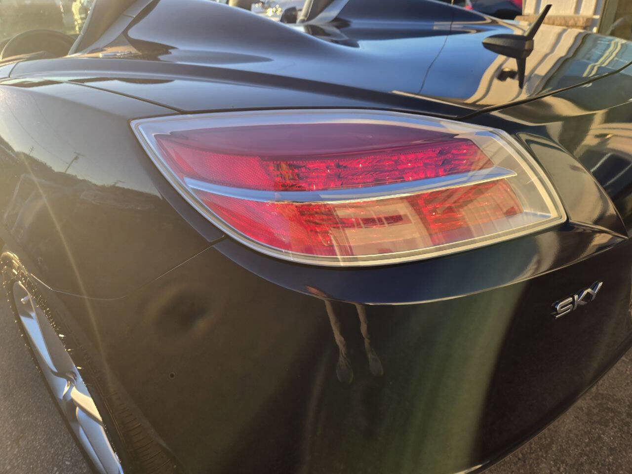 Used 2008 Saturn Sky w/ Premium Trim Package image 44