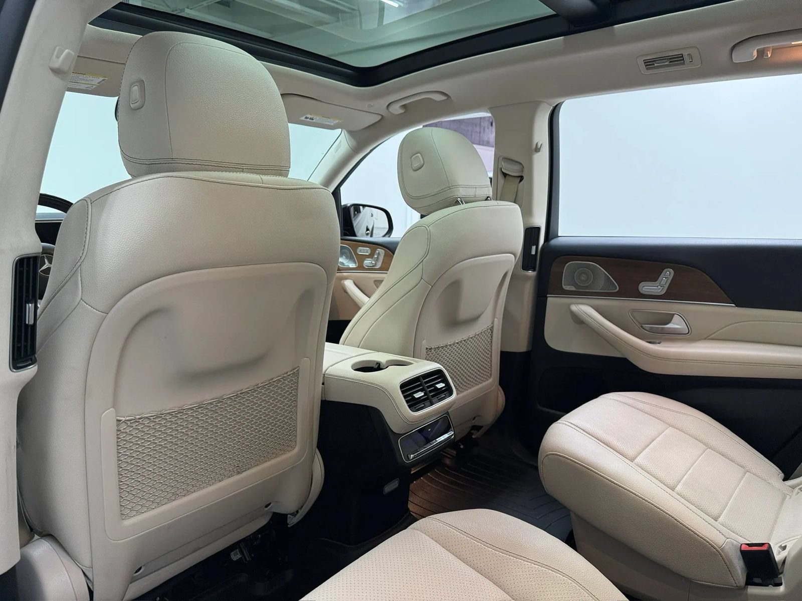 Used 2021 Mercedes-Benz GLS 450 4MATIC image 19