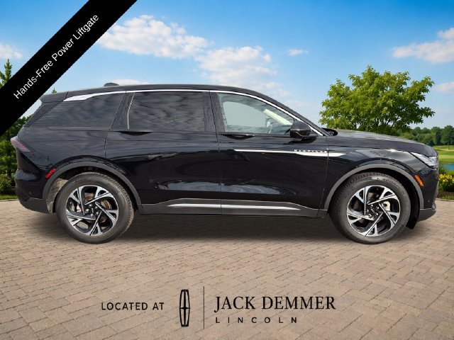 Used 2024 Lincoln Nautilus Premier w/ Equipment Group 102A AWD/4WD image 8