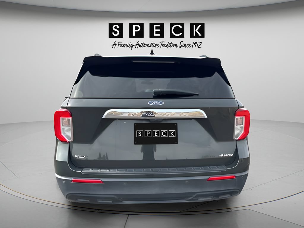 Used 2022 Ford Explorer XLT AWD/4WD image 4