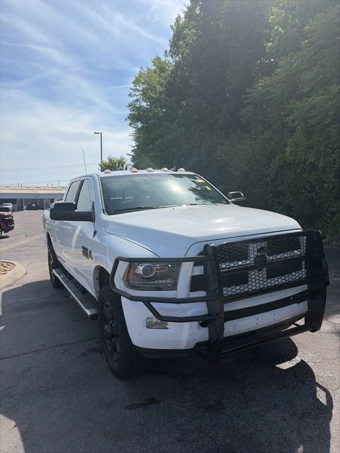 Used 2016 RAM 2500 Laramie w/ Sport Appearance Group AWD/4WD image 3