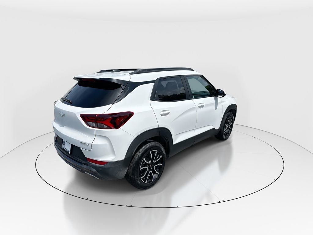 Used 2023 Chevrolet TrailBlazer ACTIV w/ Sun and Liftgate Package image 8