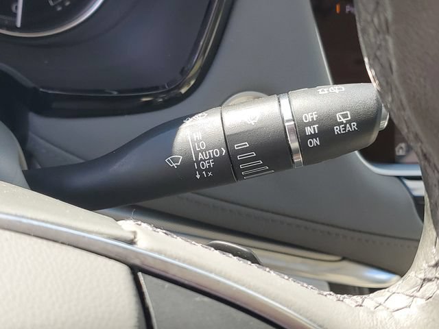 Certified 2023 Cadillac XT5 Premium Luxury FWD image 18