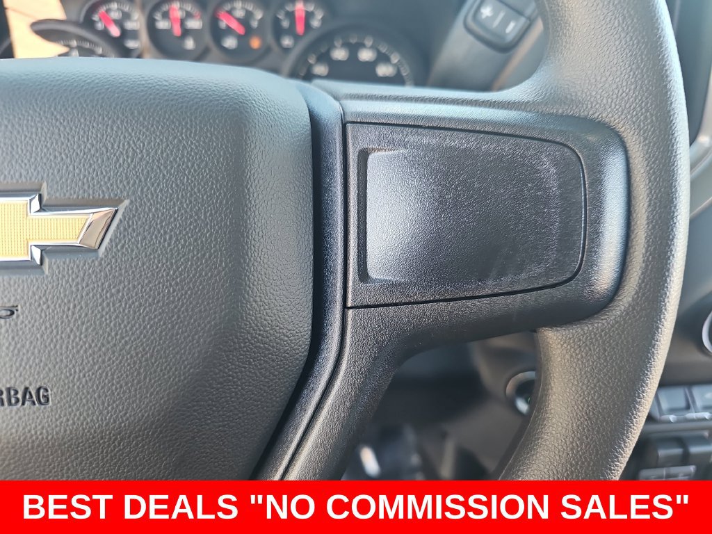 New 2026 Chevrolet Silverado 1500 Custom w/ LPO, Dark Essentials Package RWD image 17