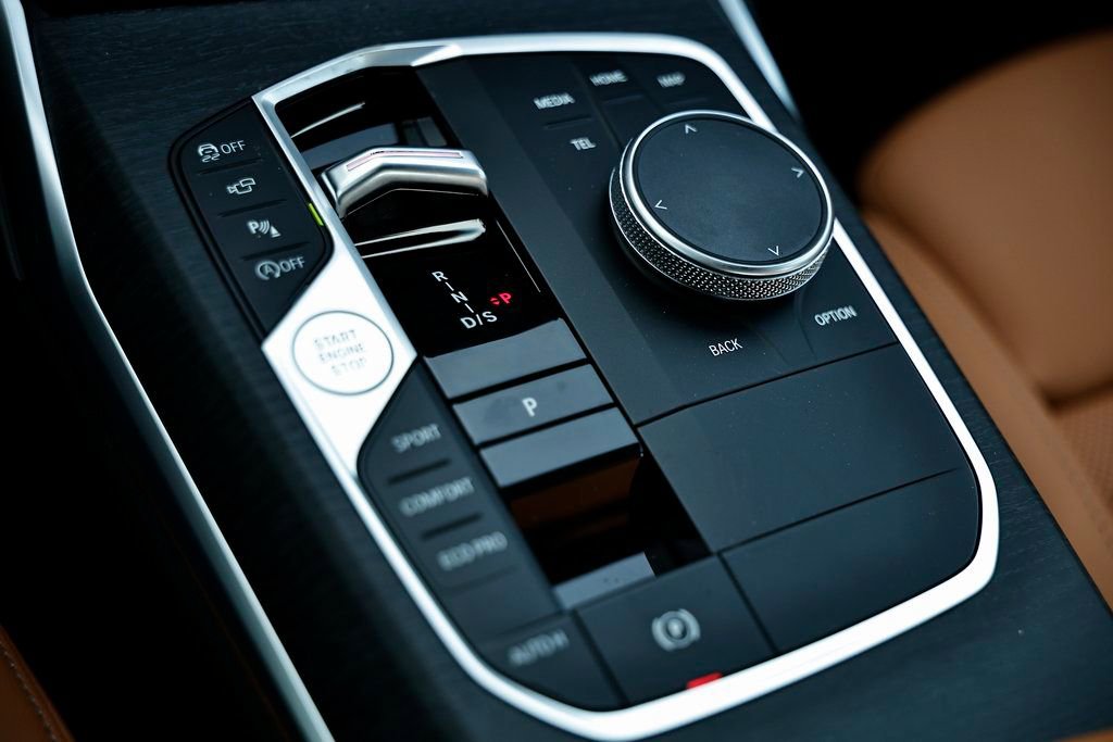 New 2026 BMW 330i Sedan w/ M Sport Package image 39