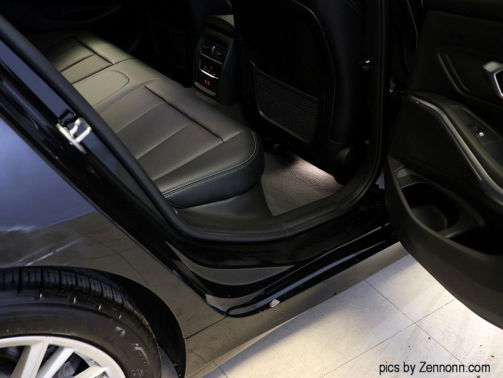 Certified 2023 BMW 330i xDrive Sedan w/ Driving Assistance Package image 30