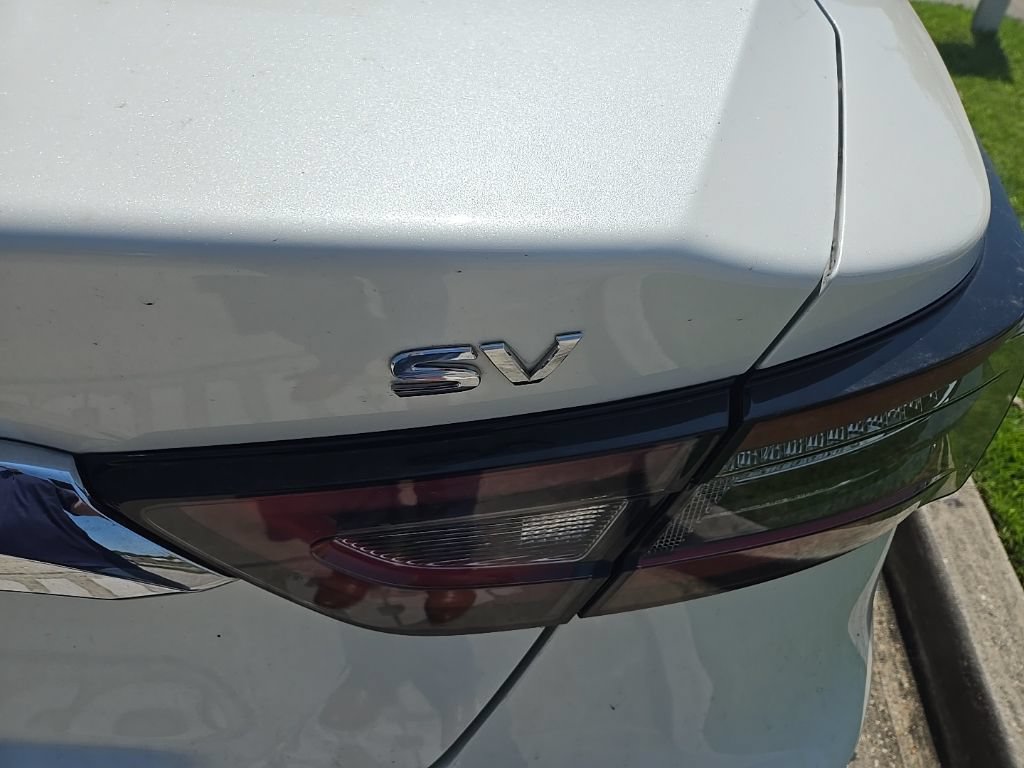 Used 2023 Nissan Maxima SV w/ Floor Mat Group FWD image 5