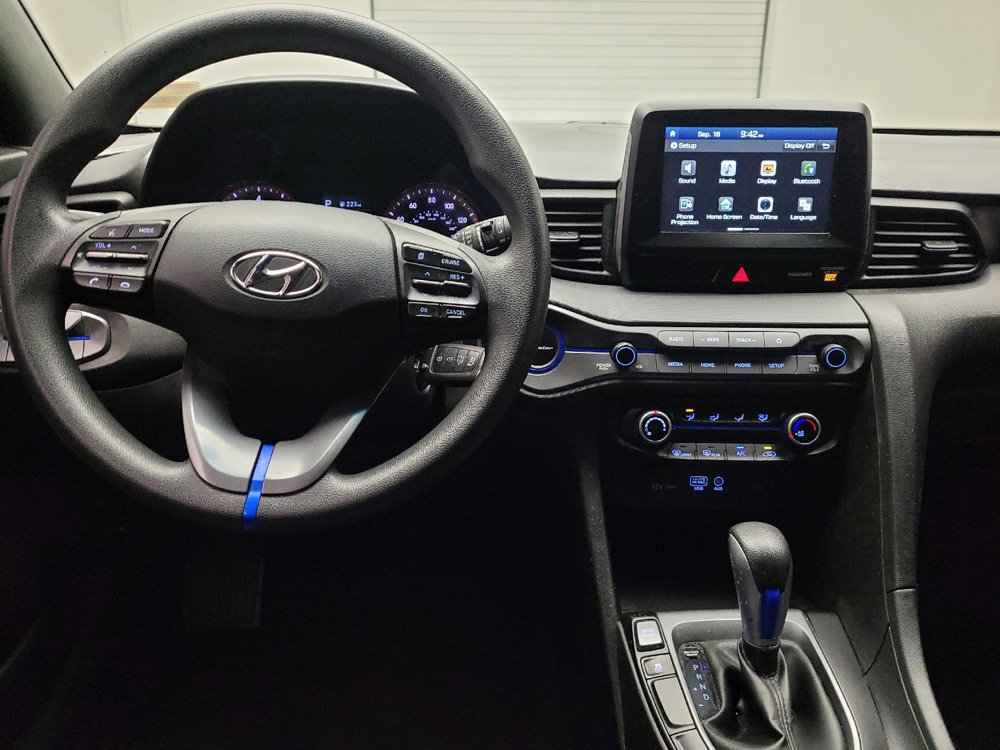 Used 2020 Hyundai Veloster 2.0 FWD image 22