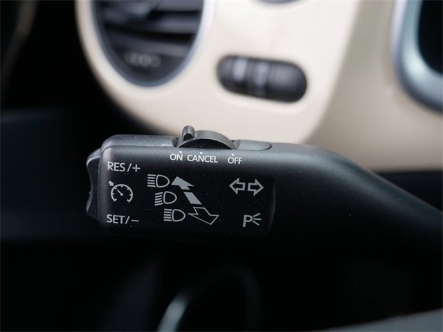 Used 2019 Volkswagen Beetle 2.0T SE image 33