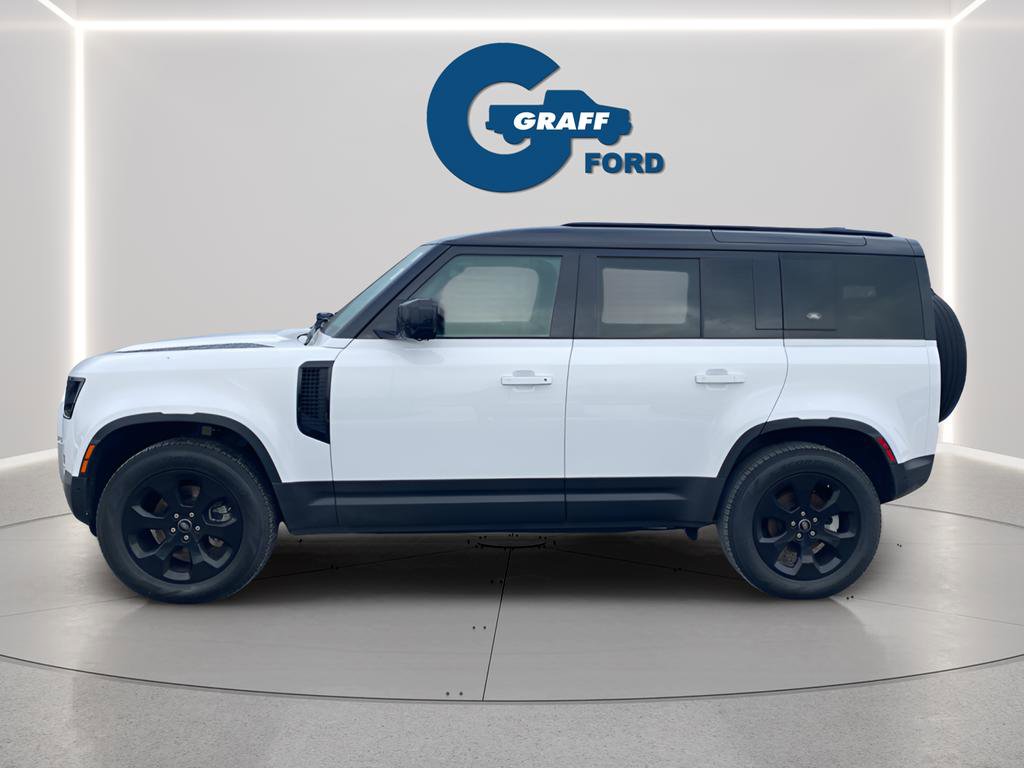 Used 2022 Land Rover Defender 110 S image 2
