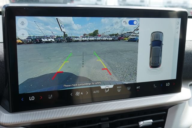New 2026 Ford Explorer Active w/ Active Comfort Package AWD/4WD image 4