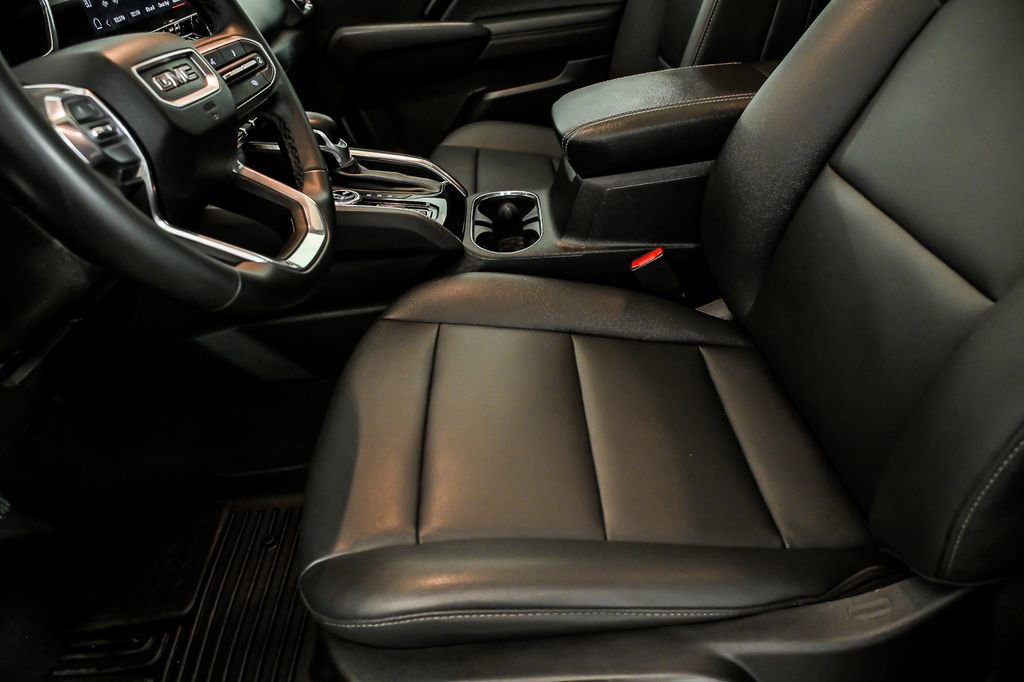 Used 2024 GMC Canyon Elevation w/ Elevation Premium Package AWD/4WD image 12