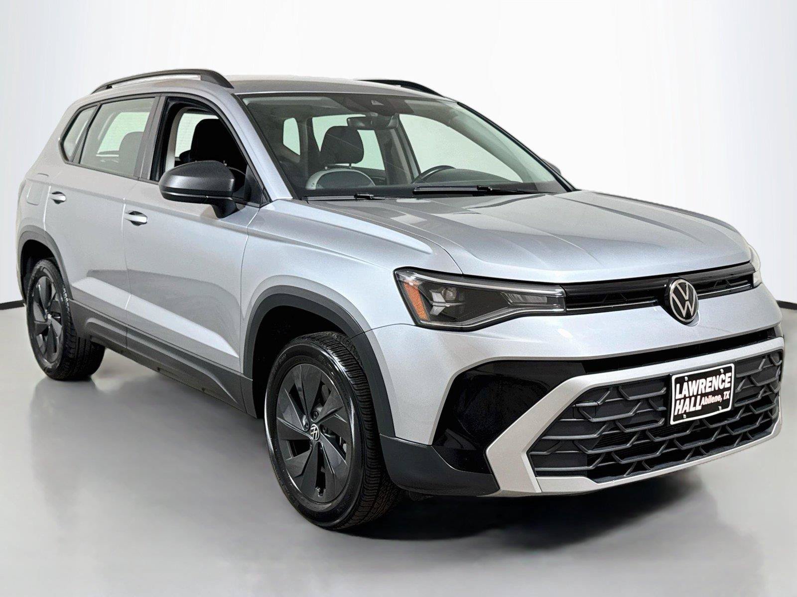 Used 2025 Volkswagen Taos S FWD image 3