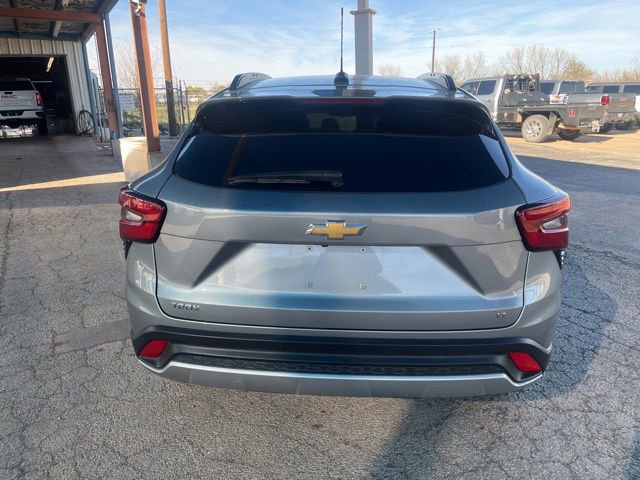 Used 2024 Chevrolet Trax LT w/ Driver Confidence Package image 5