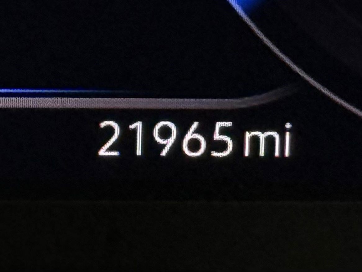 Used 2022 Volkswagen Atlas Cross Sport SE image 18