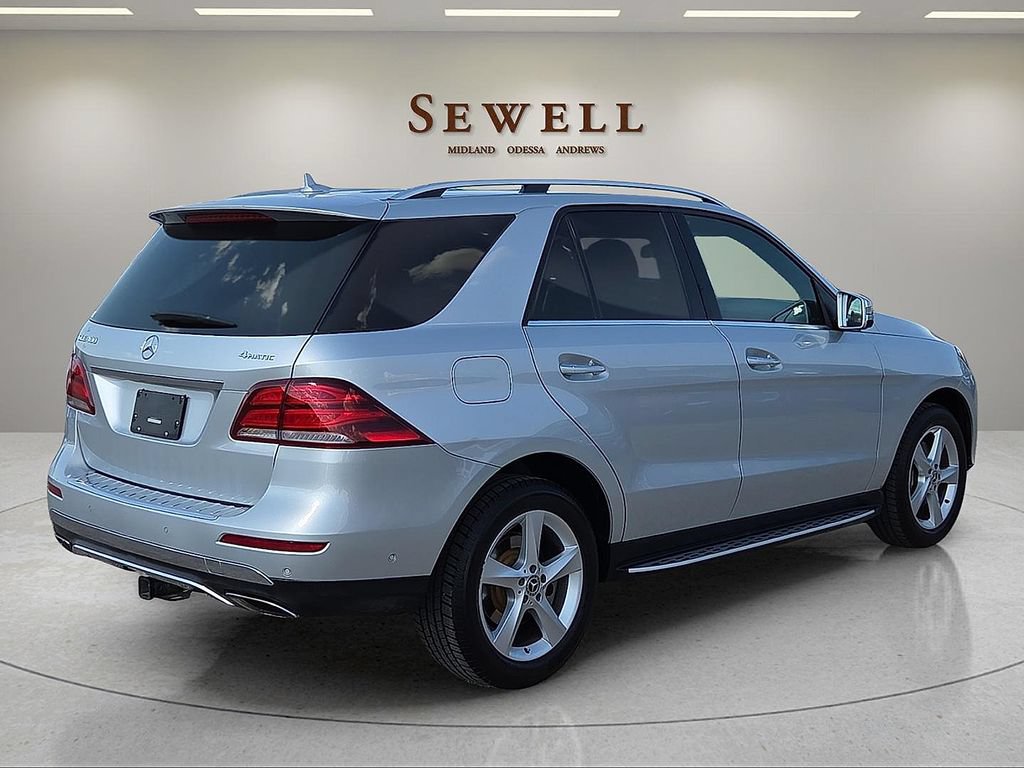 Used 2019 Mercedes-Benz GLE 400 4MATIC image 4