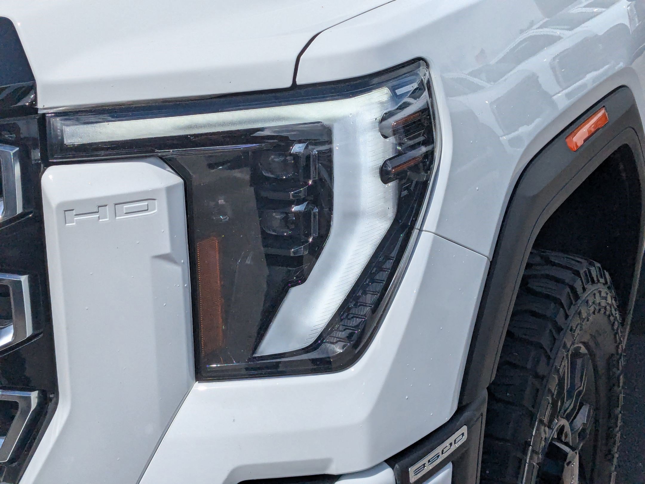 Used 2025 GMC Sierra 3500 AT4 w/ AT4 Preferred Package AWD/4WD image 14