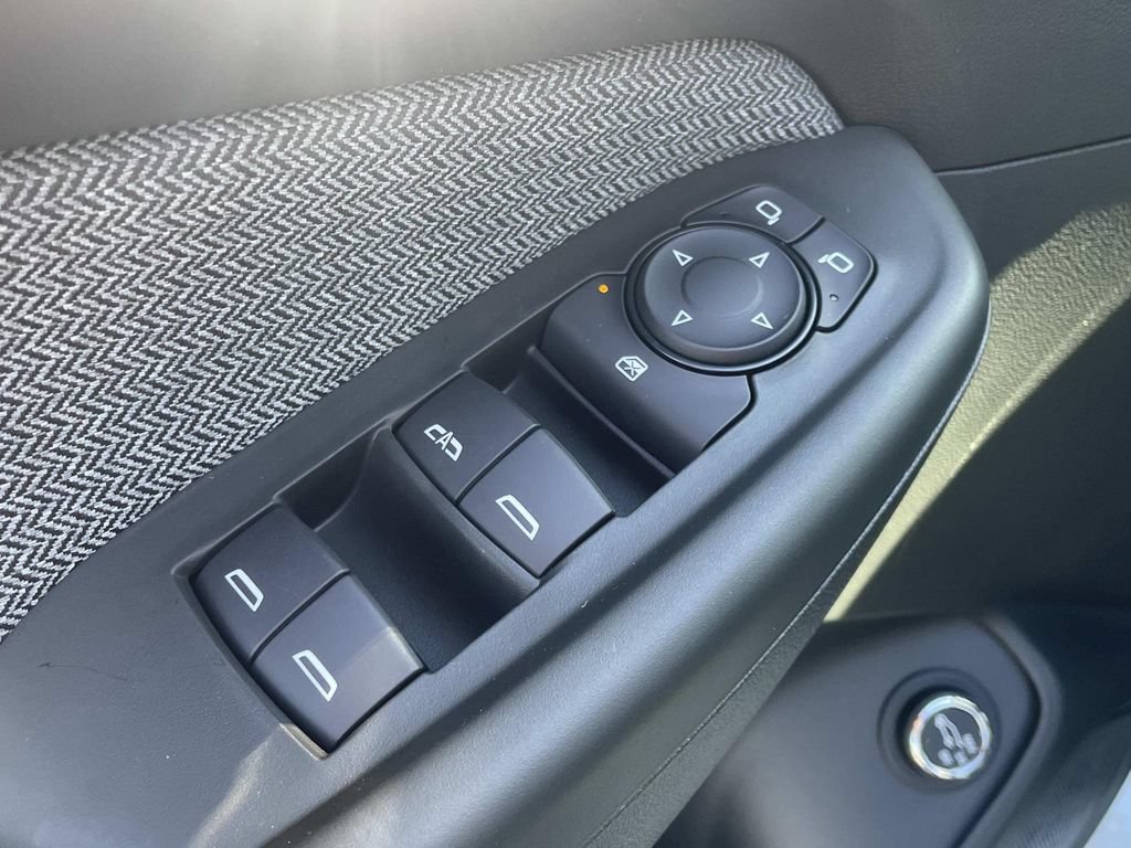 New 2026 Chevrolet TrailBlazer LT w/ Convenience Package FWD image 16