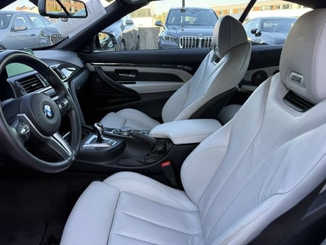 Used 2015 BMW M4 Convertible RWD image 3
