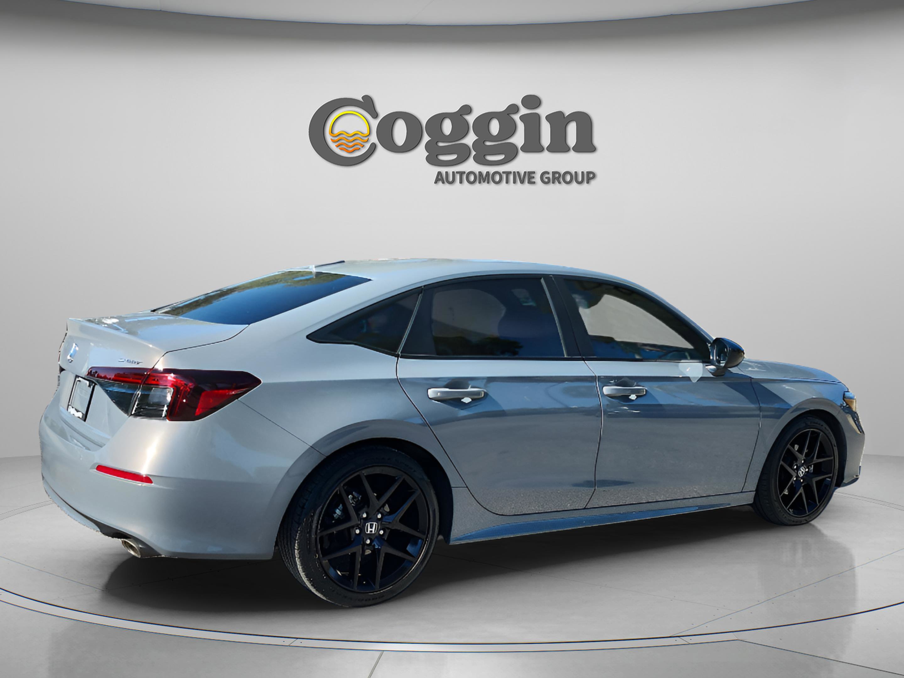 Used 2025 Honda Civic Sport image 6