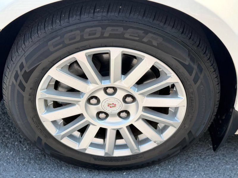Used 2011 Cadillac CTS Luxury AWD/4WD image 8