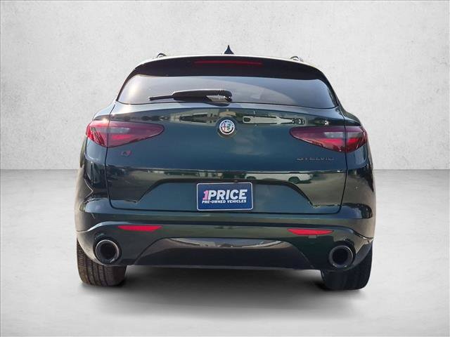 Used 2021 Alfa Romeo Stelvio Ti w/ Nero Edizione AWD/4WD image 6
