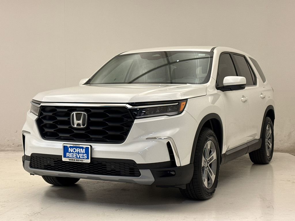 Certified 2025 Honda Pilot EX-L image 2