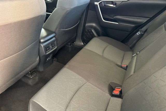 Certified 2025 Toyota RAV4 XLE AWD/4WD image 16