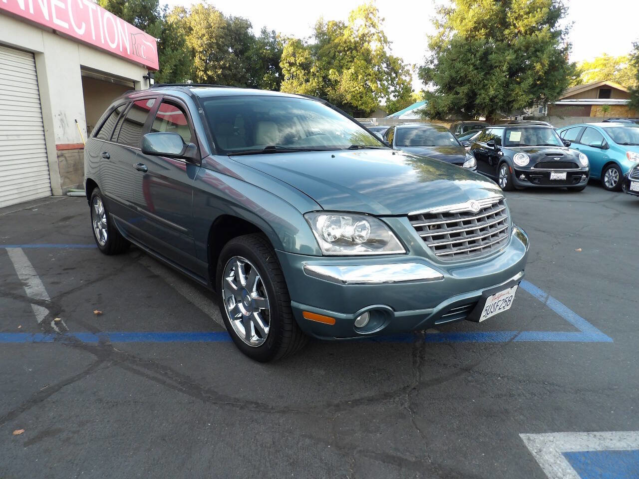 Used 2006 Chrysler Pacifica Limited image 2