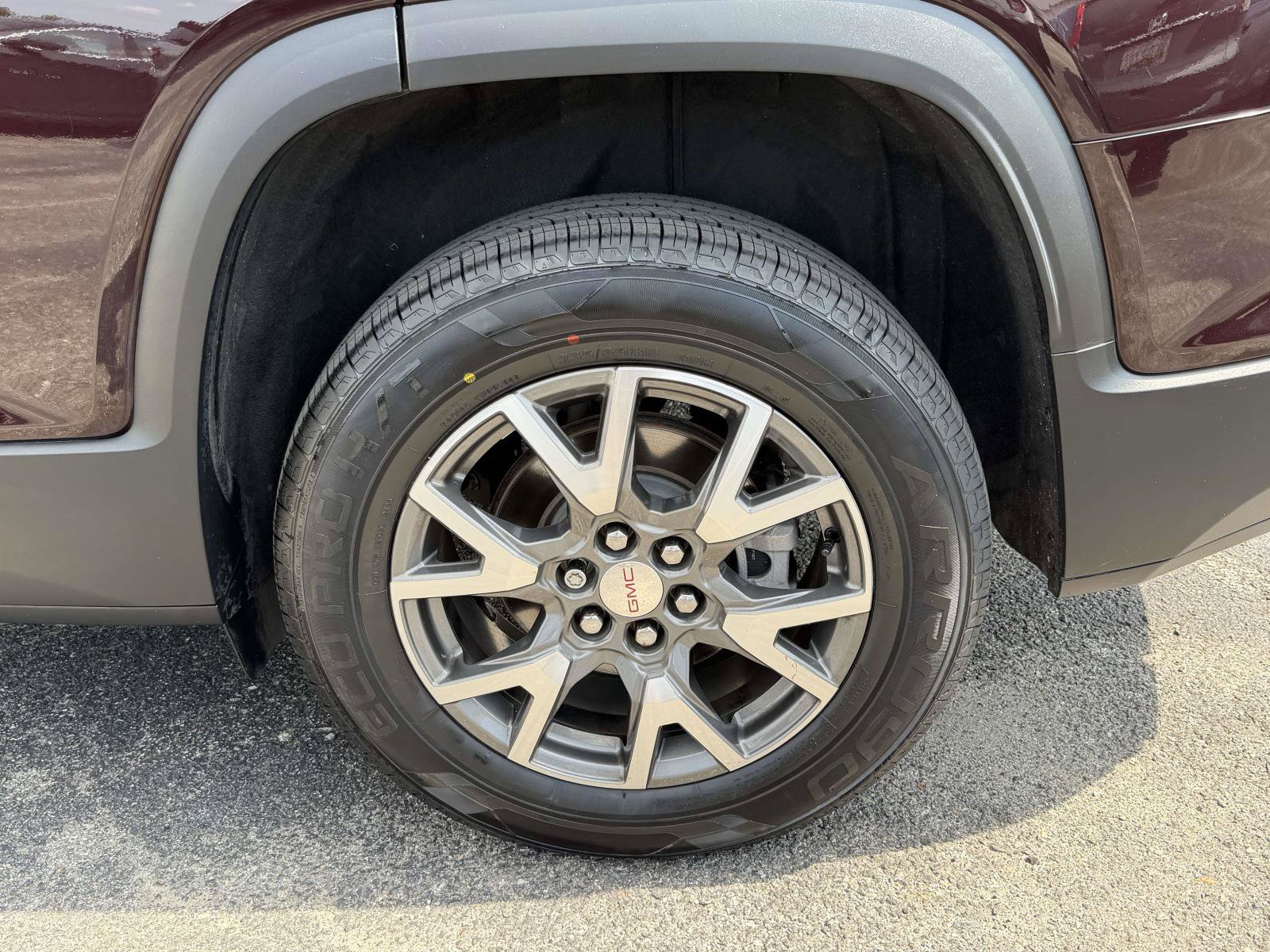 Used 2020 GMC Acadia SLE w/ Driver Convenience Package FWD image 32