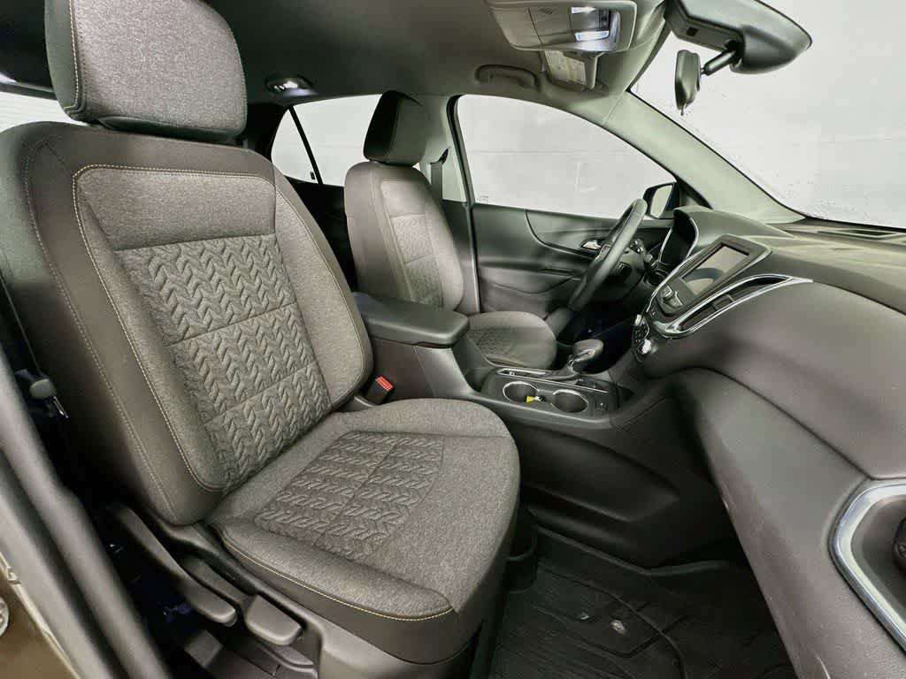 Used 2024 Chevrolet Equinox LT w/ LPO, Floor Liner Package FWD image 15