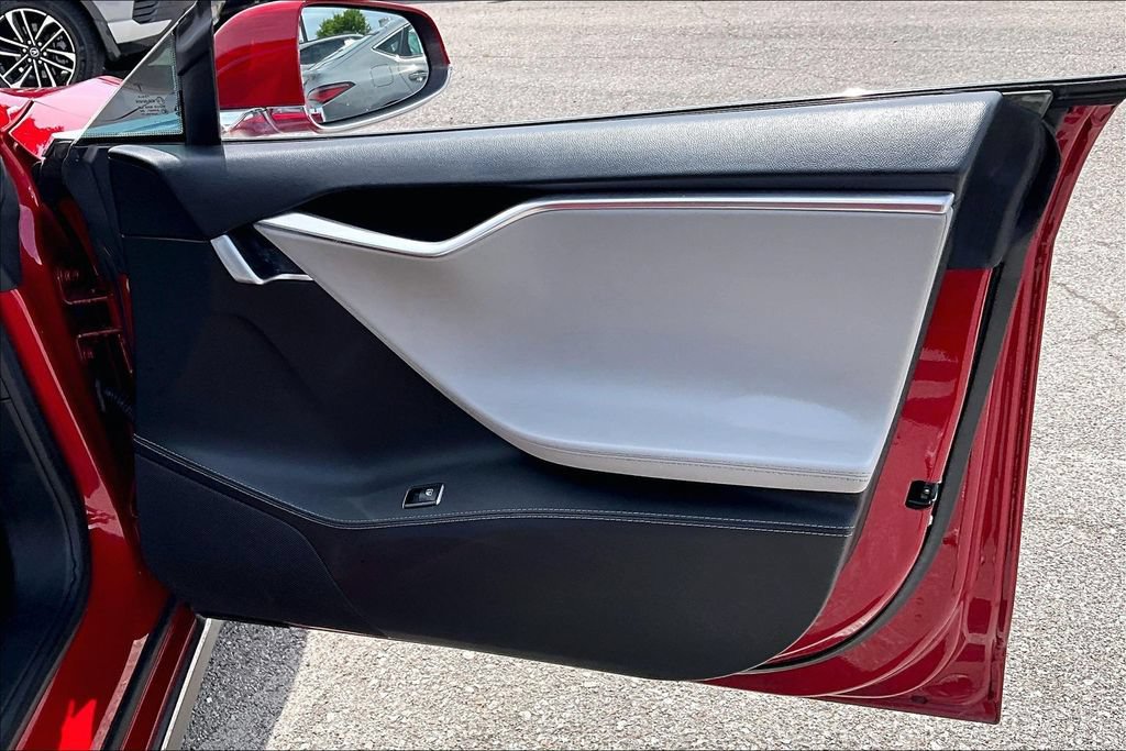 Used 2014 Tesla Model S P85 RWD image 24