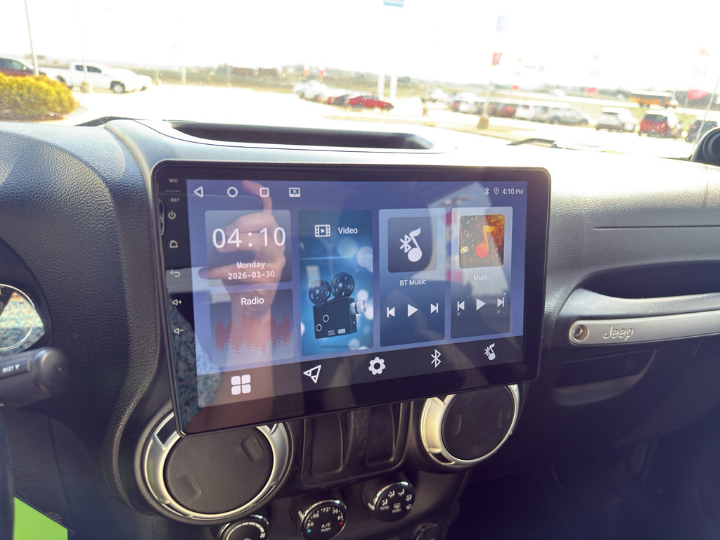 Used 2011 Jeep Wrangler Sahara w/ Dual Top Group AWD/4WD image 14