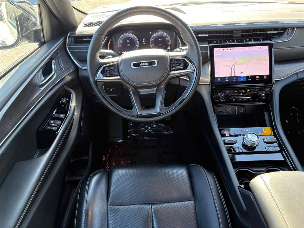 Used 2023 Jeep Grand Cherokee Overland w/ Adv Protech Group III image 21