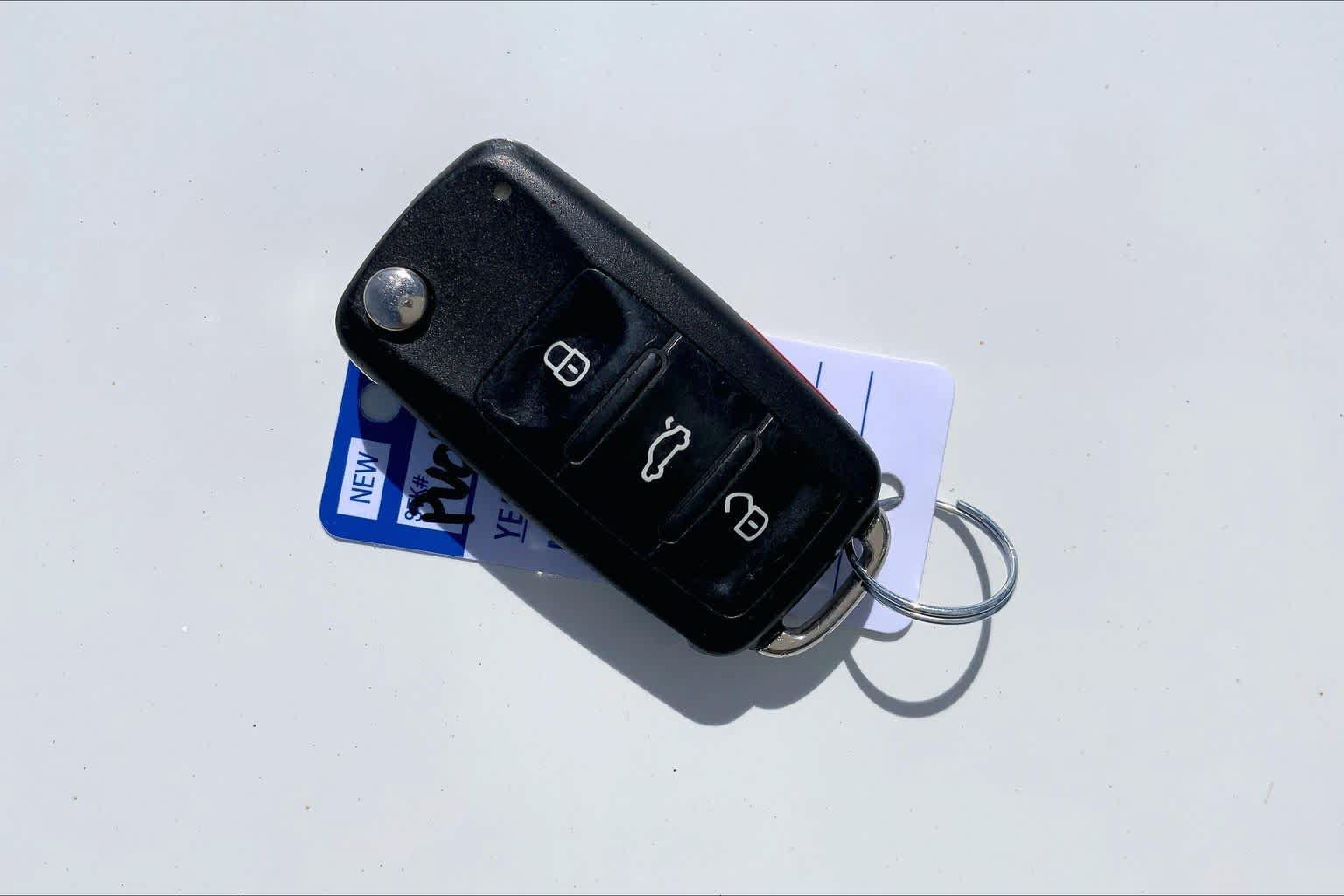 Used 2015 Volkswagen Tiguan R-Line FWD image 18