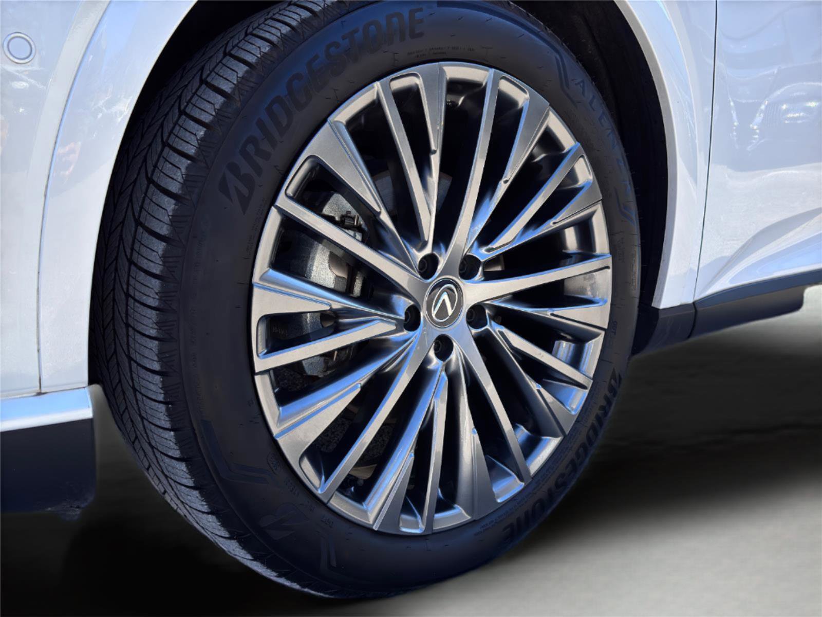 Used 2023 Lexus RX 350 w/ Accessory Package (Z1) image 32