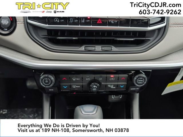 New 2026 Jeep Compass Limited w/ Sun, Sound & Navigation Group image 17