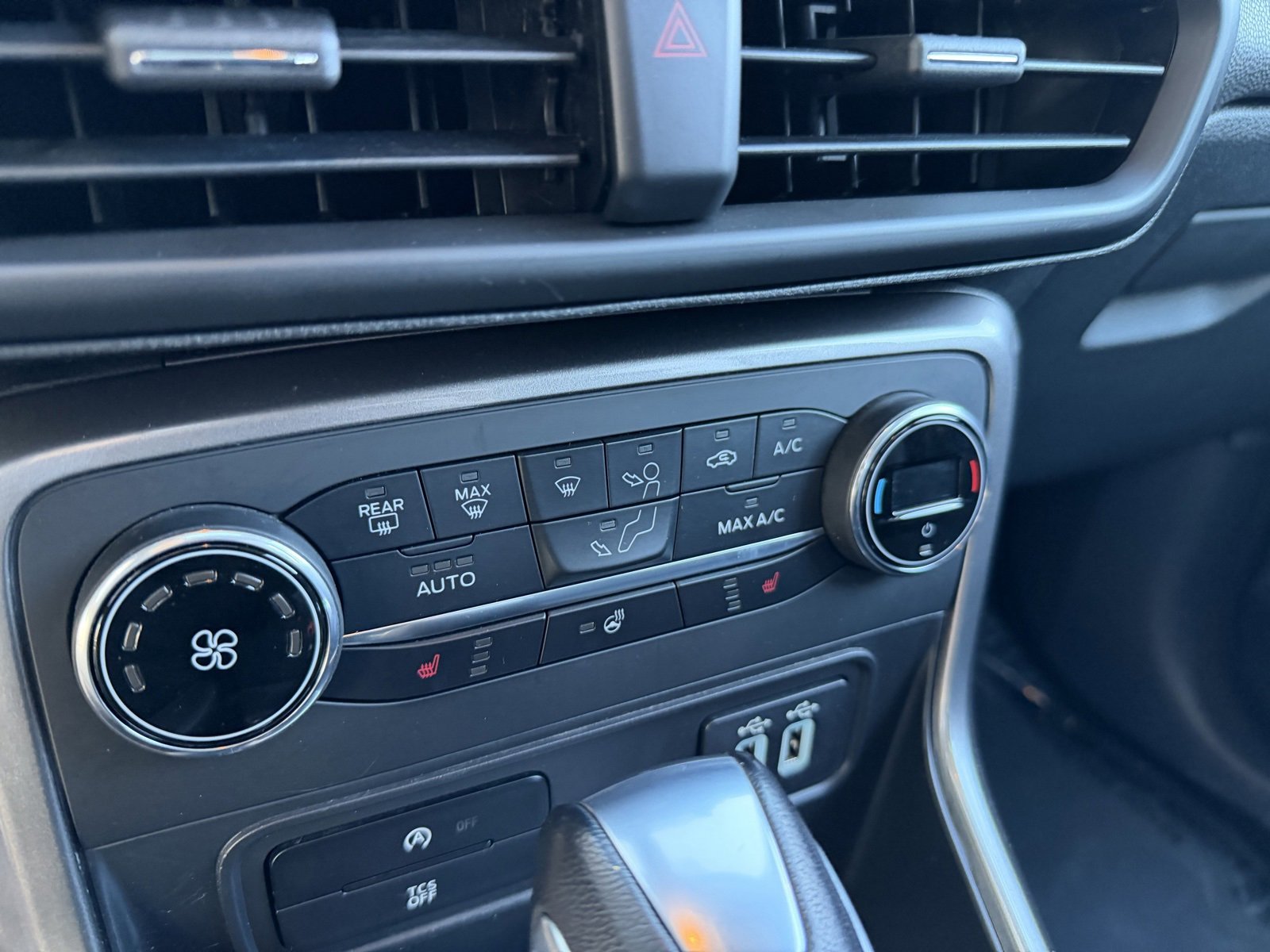 Used 2022 Ford EcoSport SES image 19