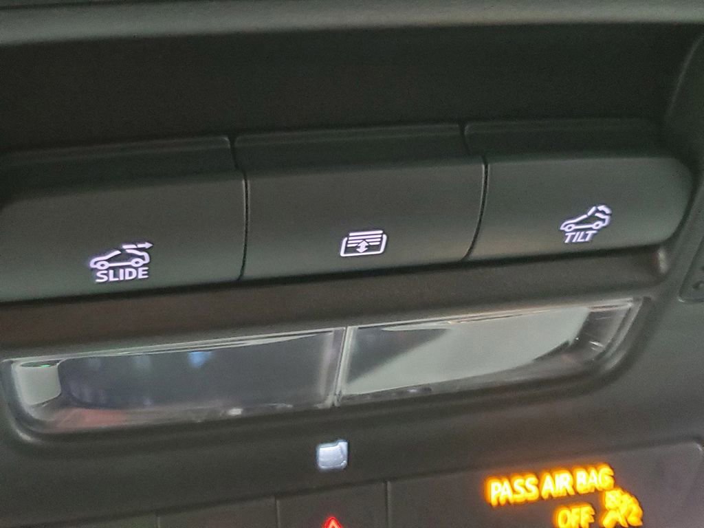 Used 2025 Chevrolet Blazer EV LT FWD image 20