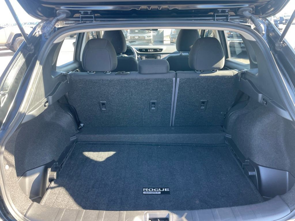 Used 2022 Nissan Rogue Sport S image 30