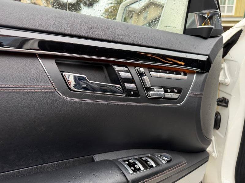Used 2012 Mercedes-Benz S 63 AMG image 48