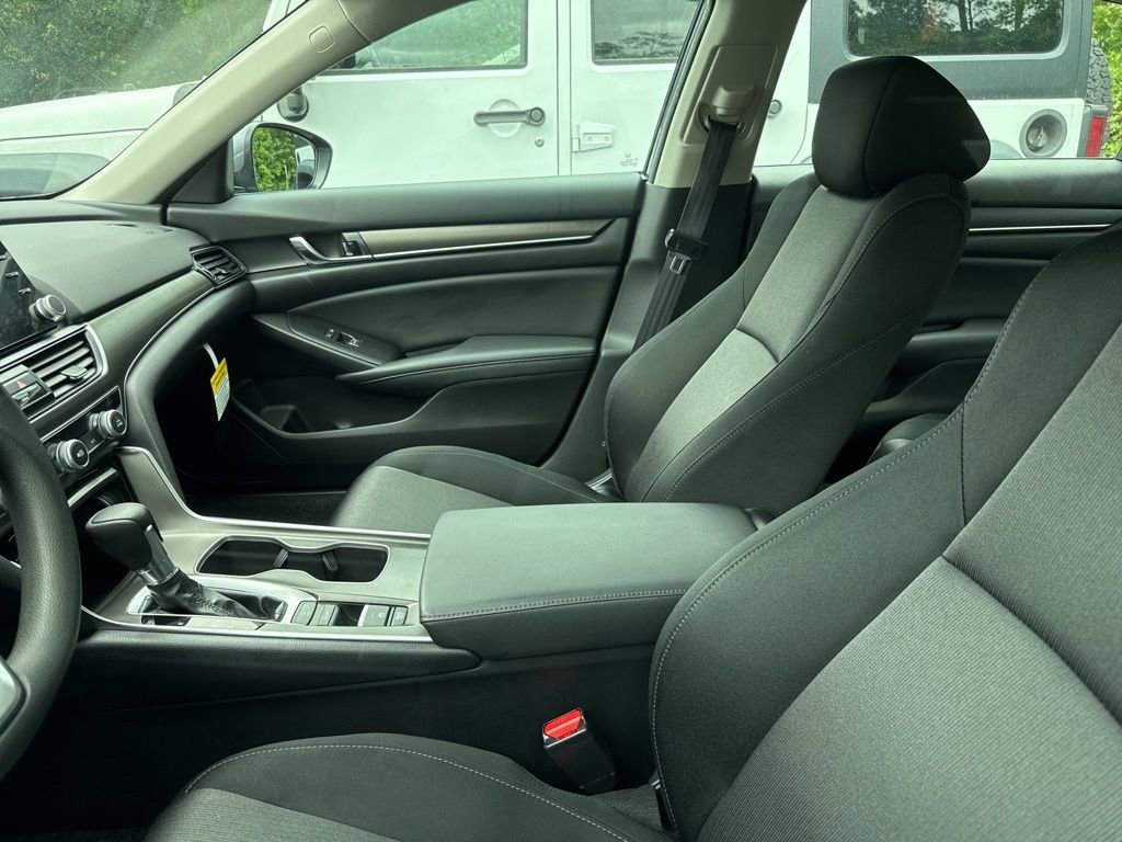 Used 2022 Honda Accord LX image 10