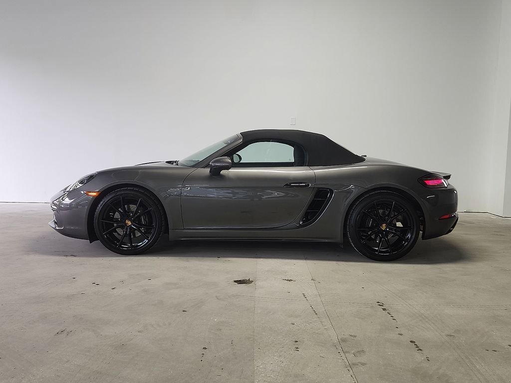 Certified 2025 Porsche 718 Boxster RWD image 2