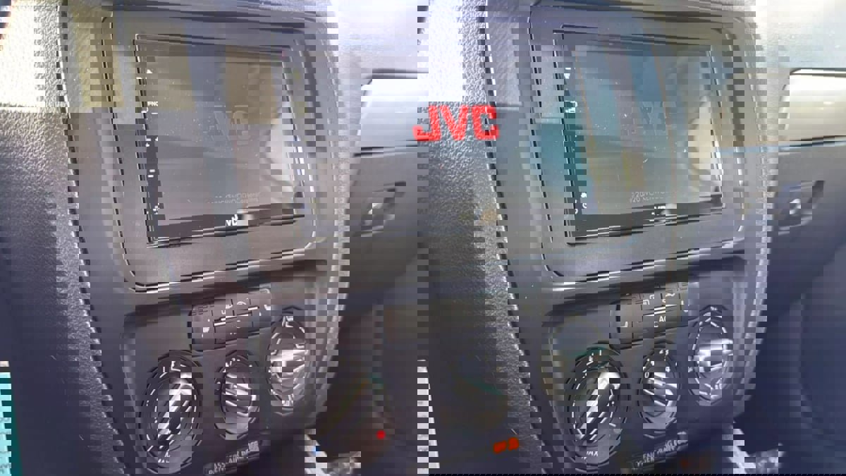 Used 2011 Volkswagen Jetta TDI image 30