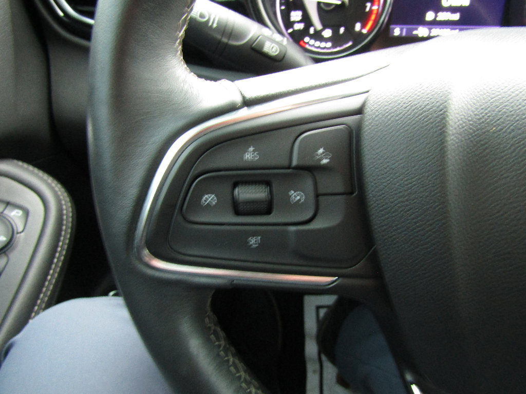 Used 2022 Buick Encore GX Select w/ Sport Touring Package image 21
