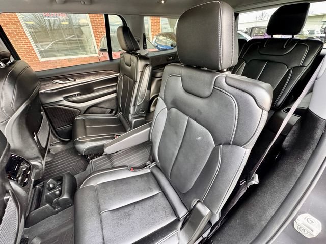 Used 2024 Jeep Grand Cherokee L Limited w/ MOPAR Finishing Package AWD/4WD image 9