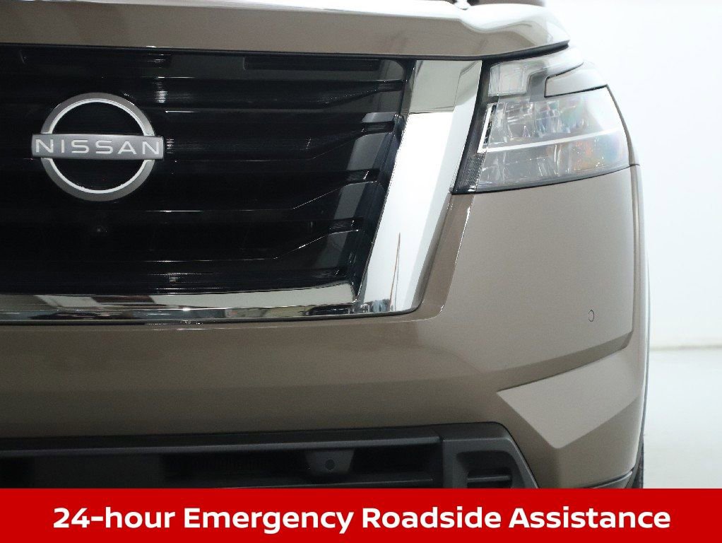 Certified 2024 Nissan Pathfinder Platinum w/ Cargo Package image 10