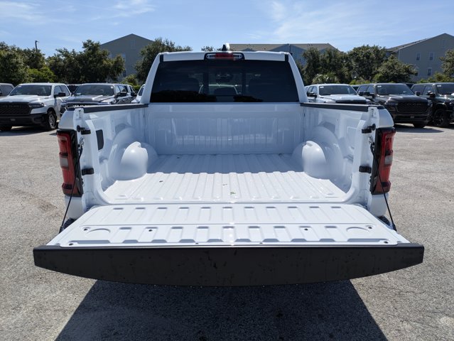 New 2026 RAM 1500 4x4 Crew Cab image 12
