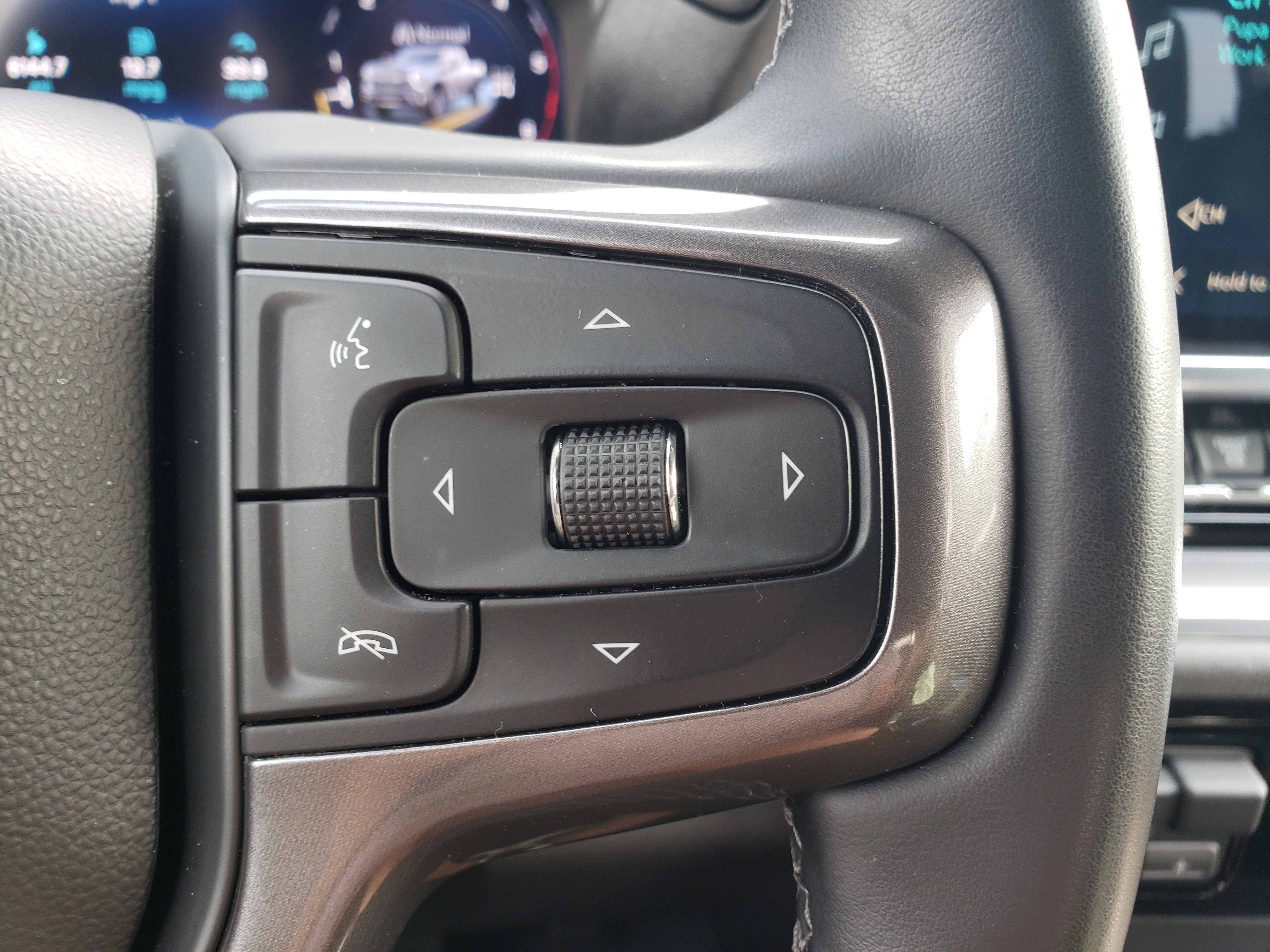 Used 2025 Chevrolet Silverado 3500 High Country w/ High Country Premium Package AWD/4WD image 17