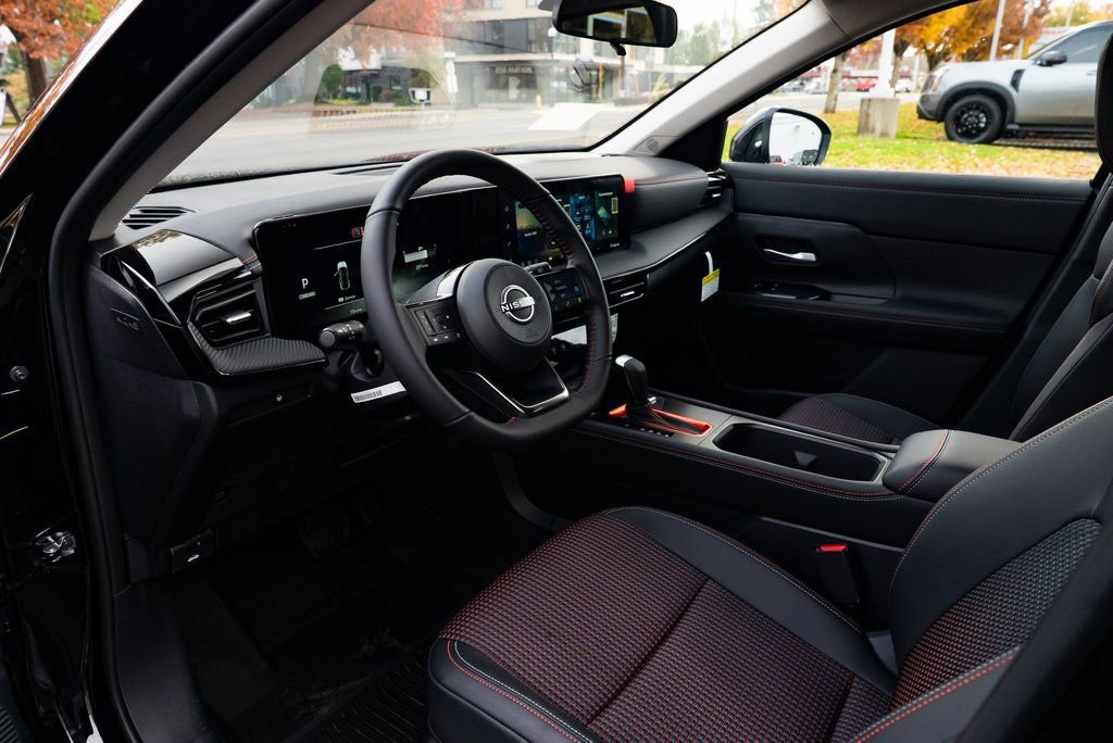 New 2026 Nissan Kicks SR w/ Cold Weather Package image 19